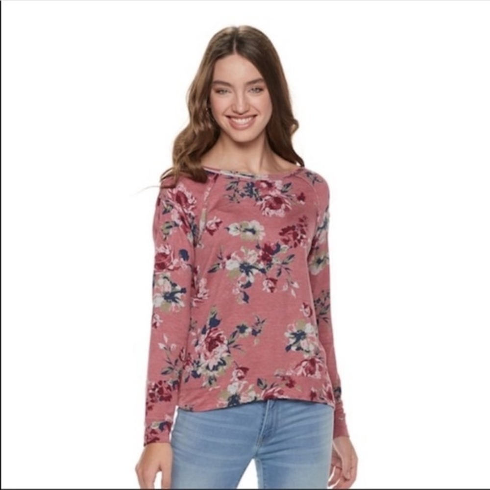 Lightweight Floral Lace Up Shoulder Sweats…